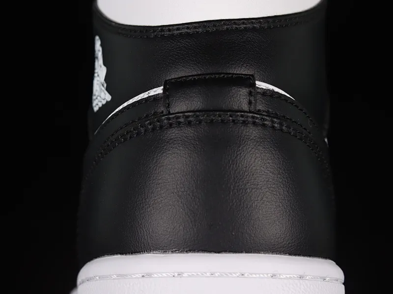 All Categories Air Jordan Jordan Series Basketball Shoes Air Jordan 1 Mid Air Jordan 1 Mid "Panda" AJ1 Joe 1 Black and White Panda Zhongbang Basketball Shoes DV0991-101